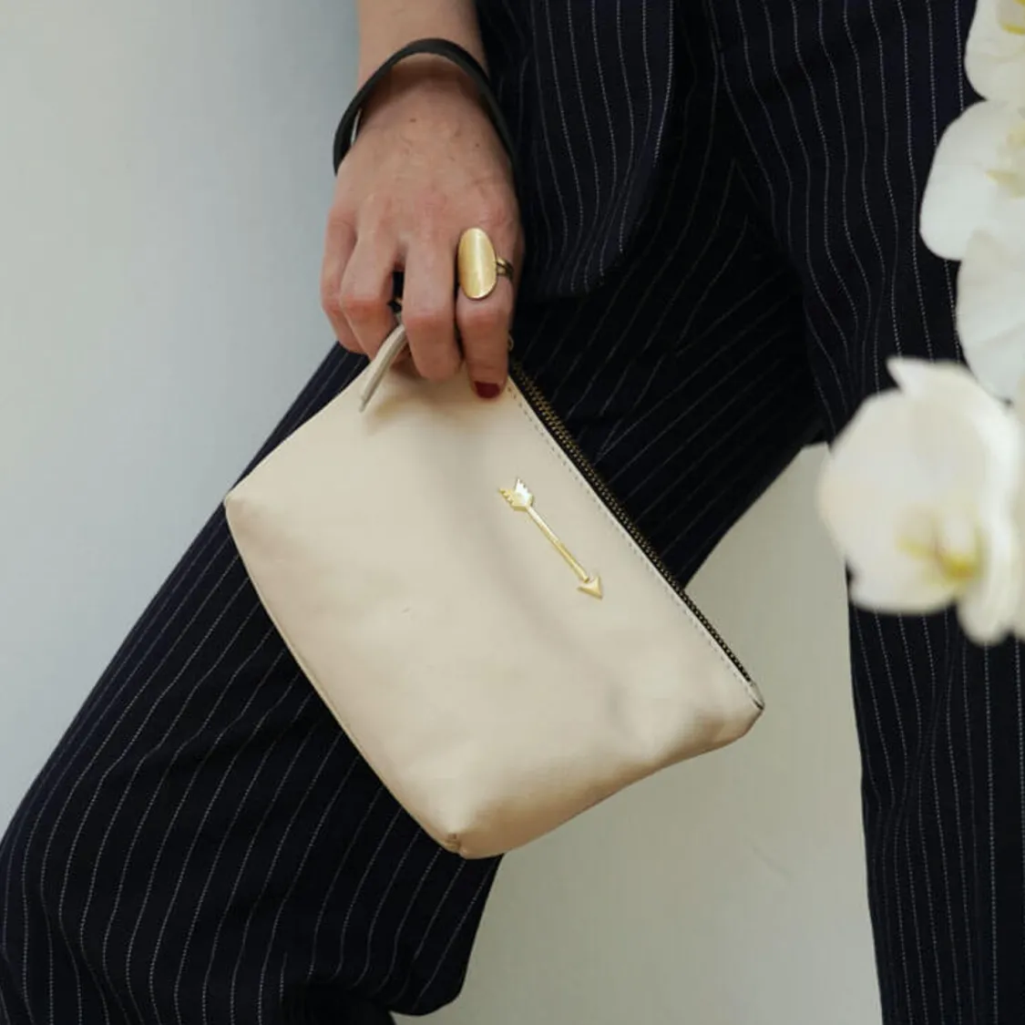 mini_bag_arrow_bone_1.webp Mercules Mini Bags | Mini Bag Arrow Bone