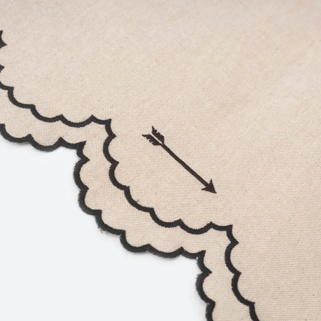 pack__manteles_individuales_y_servilletas_beige_3.webp Mercules Manteles | Pack 2 Manteles Individuales Y Servilletas Beige